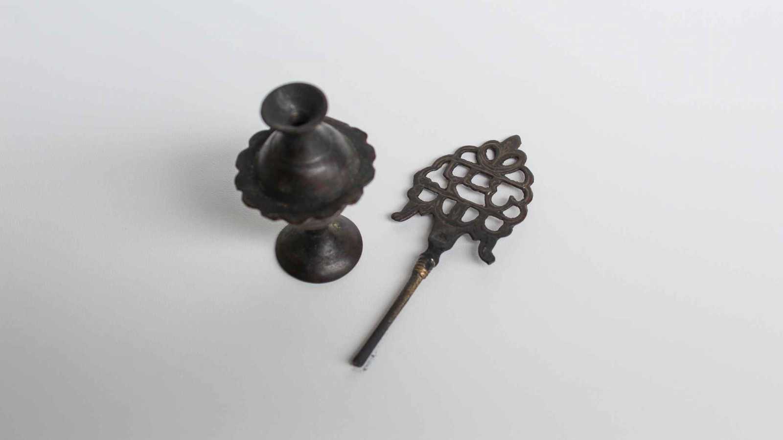 الكحل العربي على أعتاب اليونسكو.. ما سر صموده أمام التجميل الحديث؟