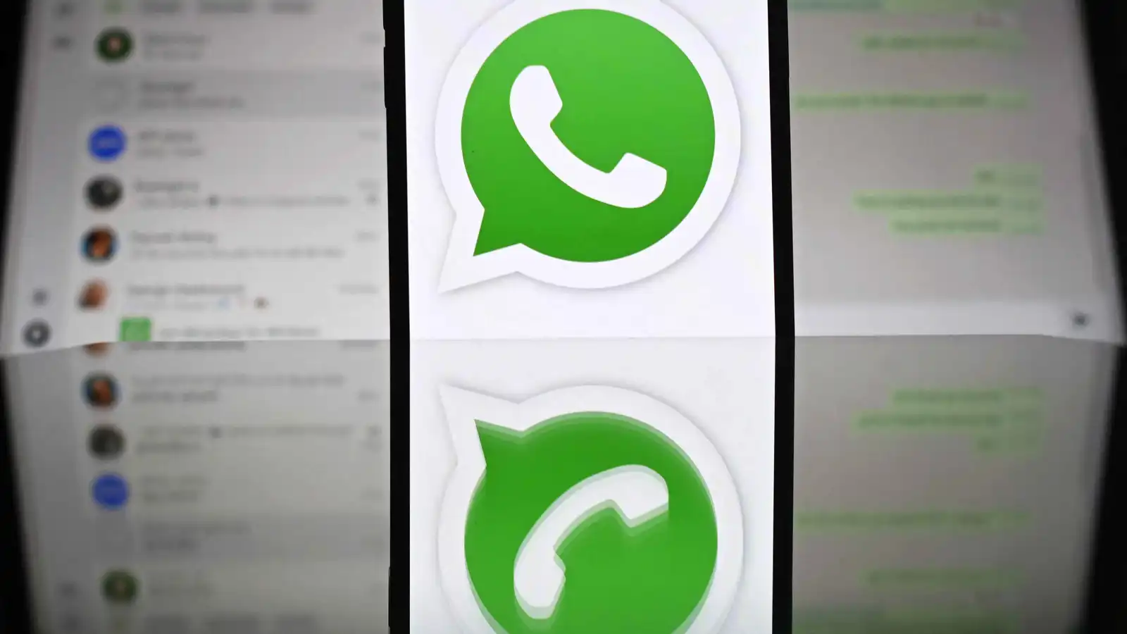 "واتساب" تستحدث أدوات لحماية مستخدميها من الاحتيال