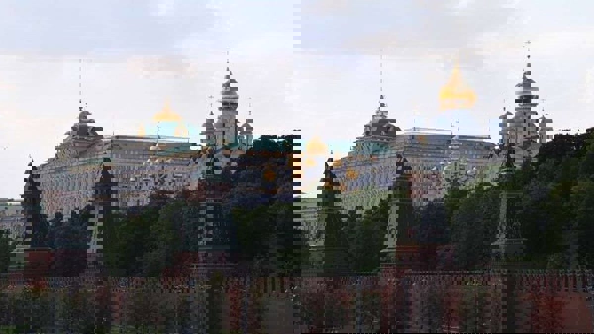 الكرملين: لا سبب لعقد اجتماعات طارئة بسبب انخفاض أسعار النفط