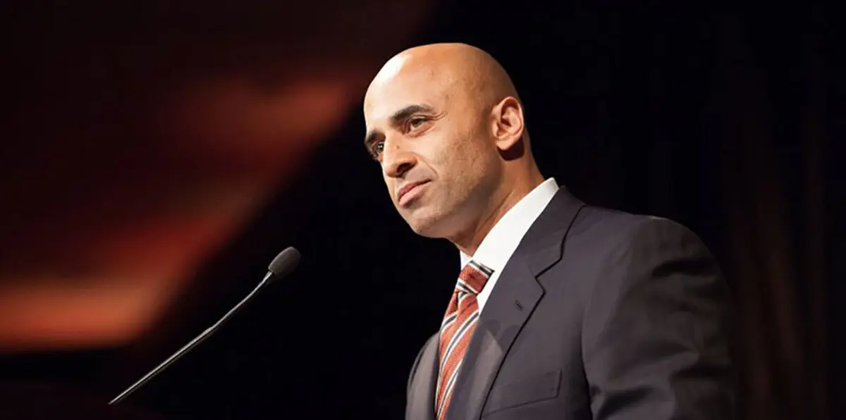 العلمانية.. آخر "تناقضات" الإعلام القطري (فيديوغراف)