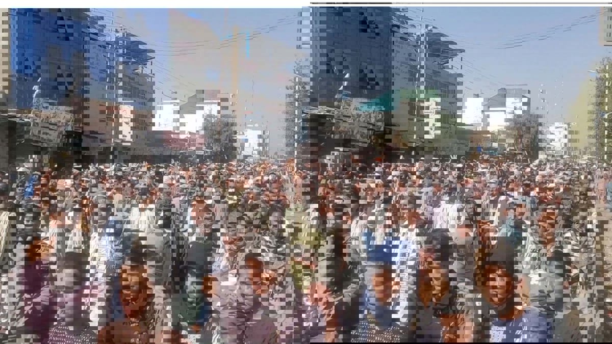 آلاف يتظاهرون ضد طالبان في قندهار احتجاجا على أوامر بطردهم من مساكنهم