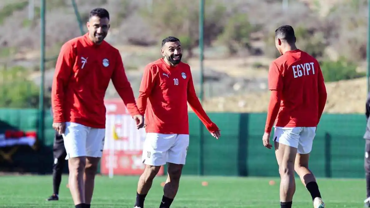 يشعر بالغضب.. محمد صلاح يتوسط لنجم منتخب مصر