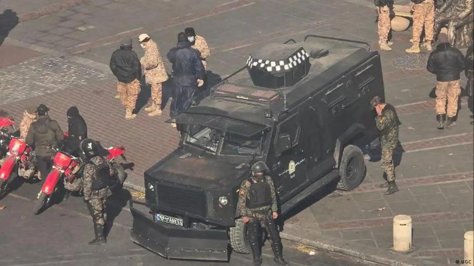 مقتل متظاهر خلال اشتباكات مع الأمن في إيران (فيديو)