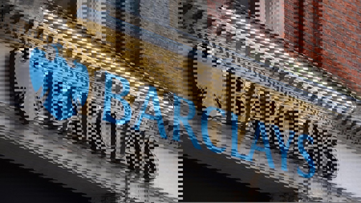 مسؤولون سابقون ببنك باركليز يواجهون محاكمة في قضية احتيال مرتبطة بإنقاذ قطري في 2008‎