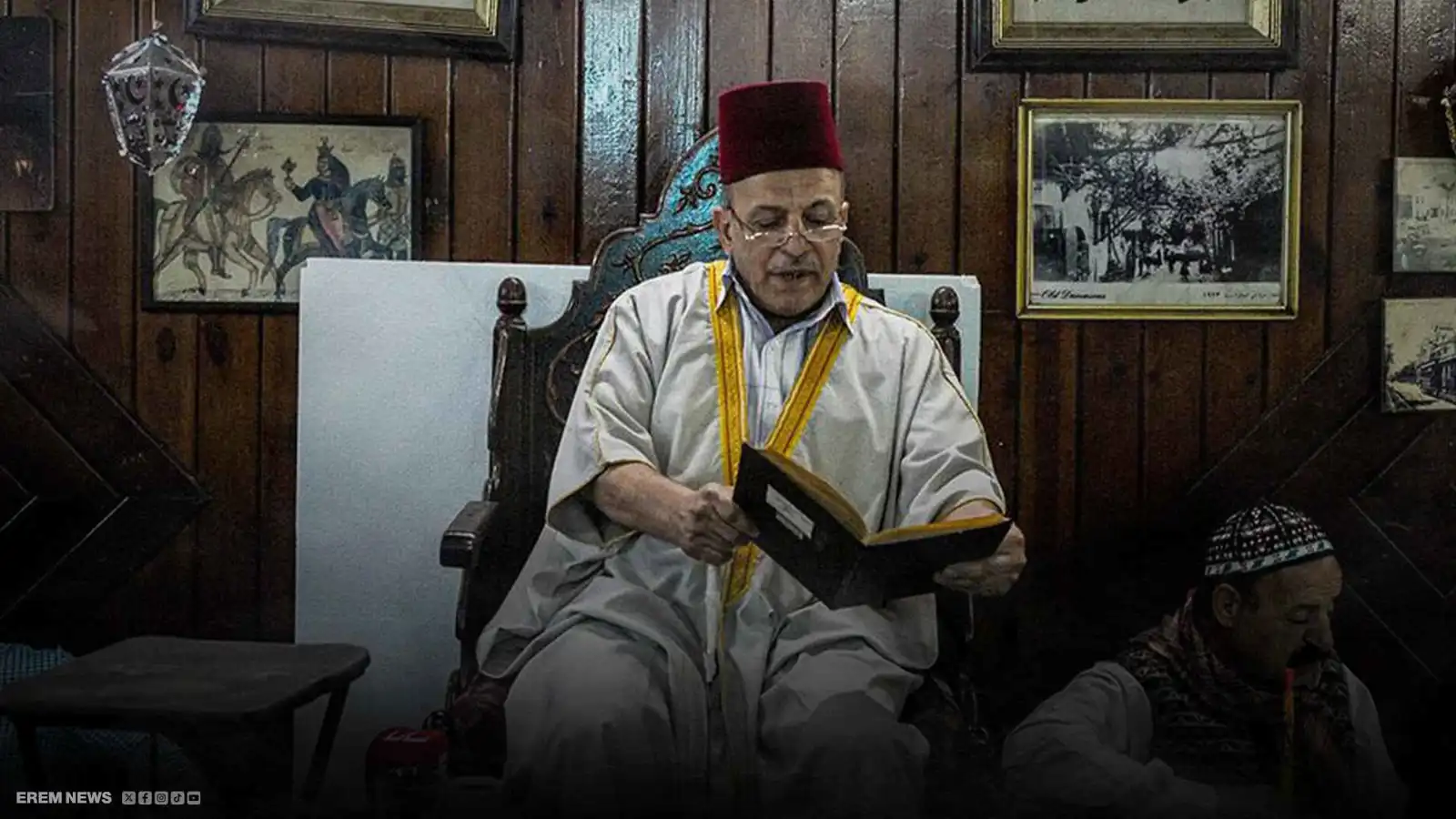 آخر حكواتي بدمشق يقاوم عصر السوشيال ميديا والفضائيات (فيديو إرم)