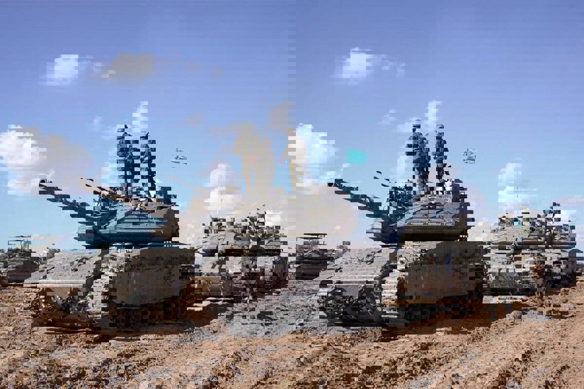 مخيم النصيرات على "فوهة بركان".. قصف كثيف واستنفار 