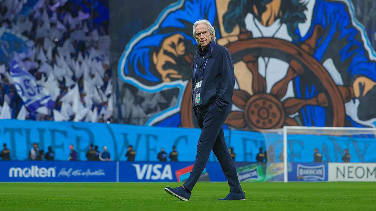 بجانب إنزاغي.. مدربان جديدان يدخلان سباق المنافسة على تدريب الهلال السعودي