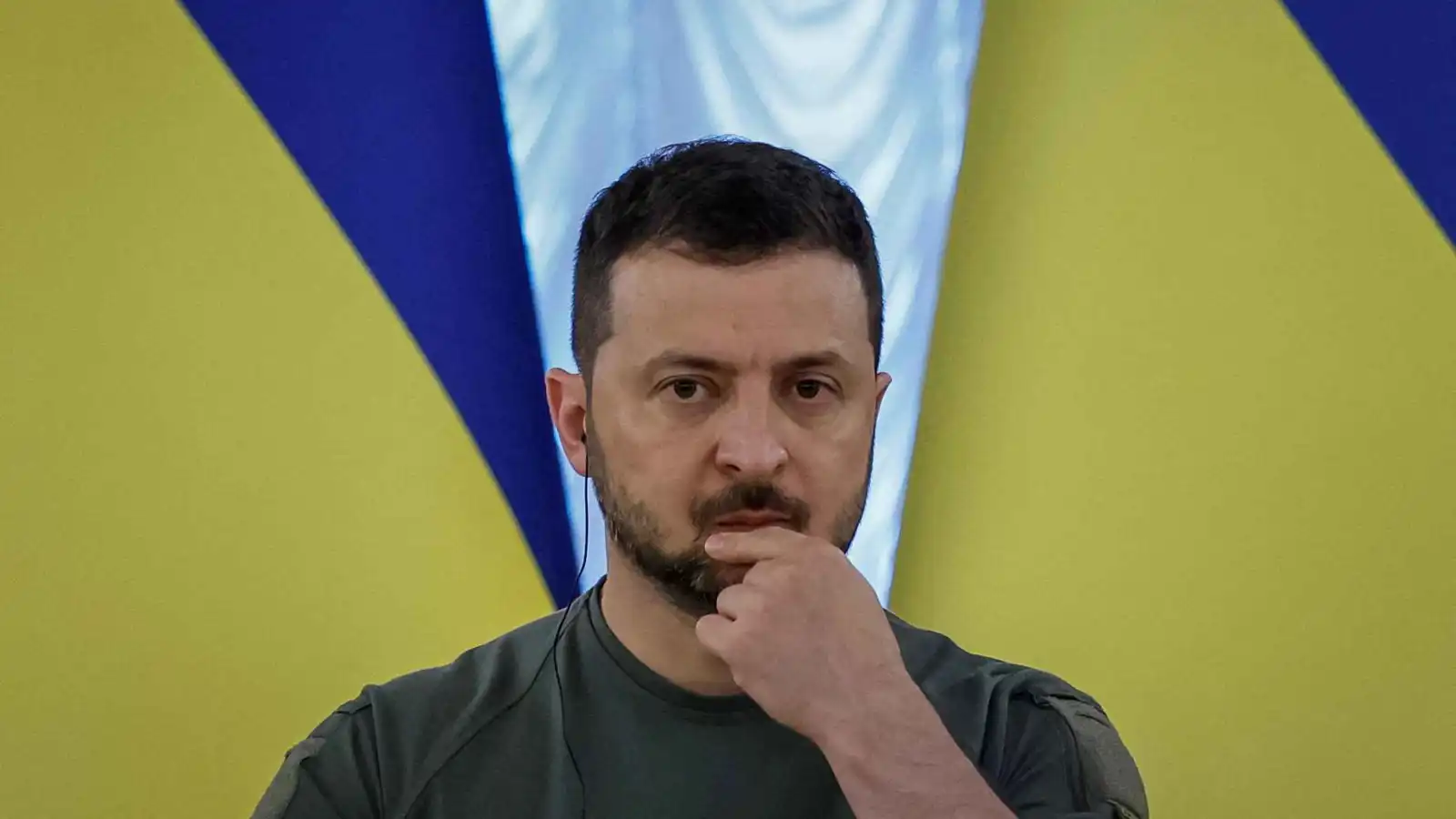 زيلينسكي يعلن عن لقاء قريب مع ترامب