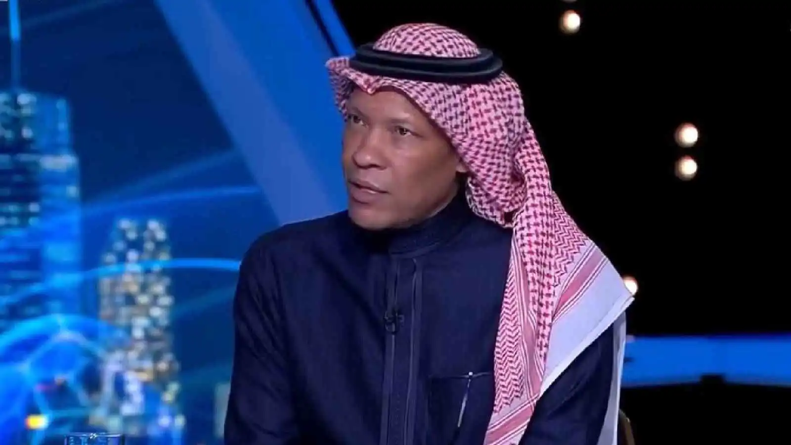 أخاف من هذا الفريق.. محمد الدعيع يحذر الهلال بشدة (فيديو)