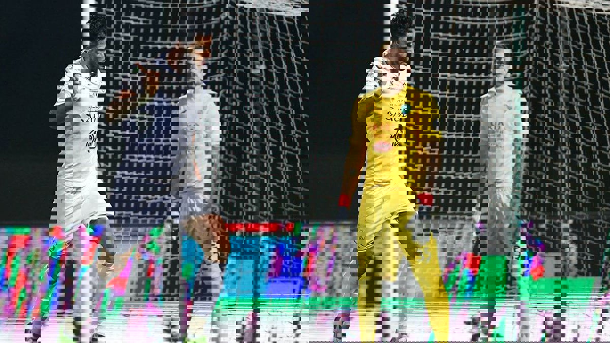 عمر السومة يحطم رقم ناصر الشمراني ويصبح الهداف التاريخي للدوري السعودي