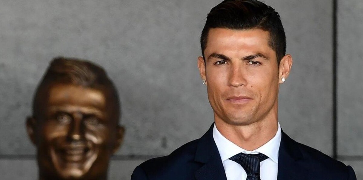 لماذا تظاهر عمال "فيات" السابقون ضد صفقة انتقال كريستيانو رونالدو إلى يوفنتوس؟