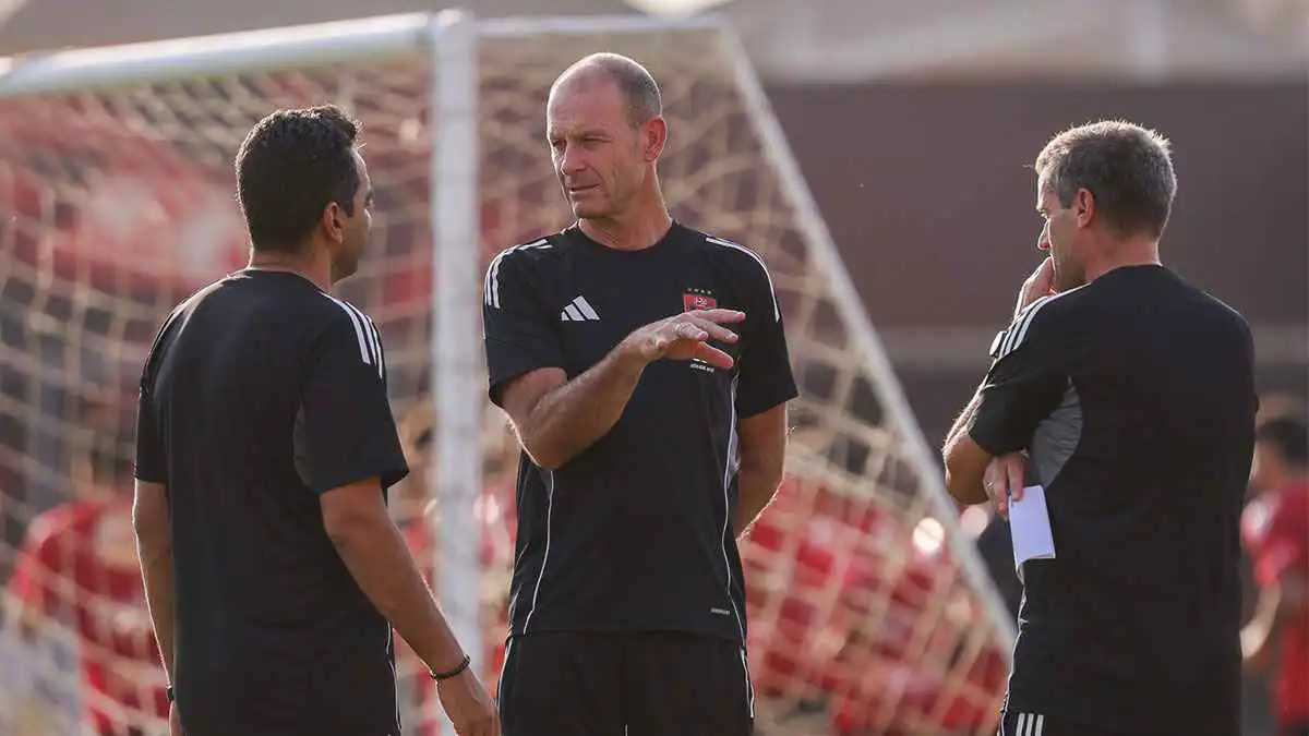 يحتاج مواصفات خاصة.. ما المركز الذي طالب توروب مسؤولي الأهلي بدعمه سريعًا؟