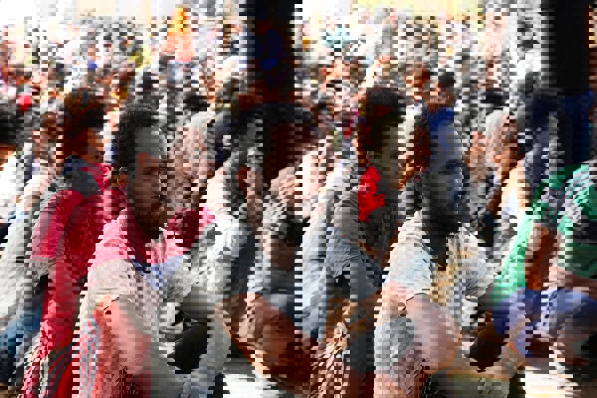 ليبيا تُرحّل 174 مهاجرًا غير نظامي