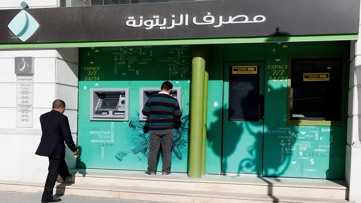 وثيقة: تونس تخطط لخفض كتلة الأجور والدعم