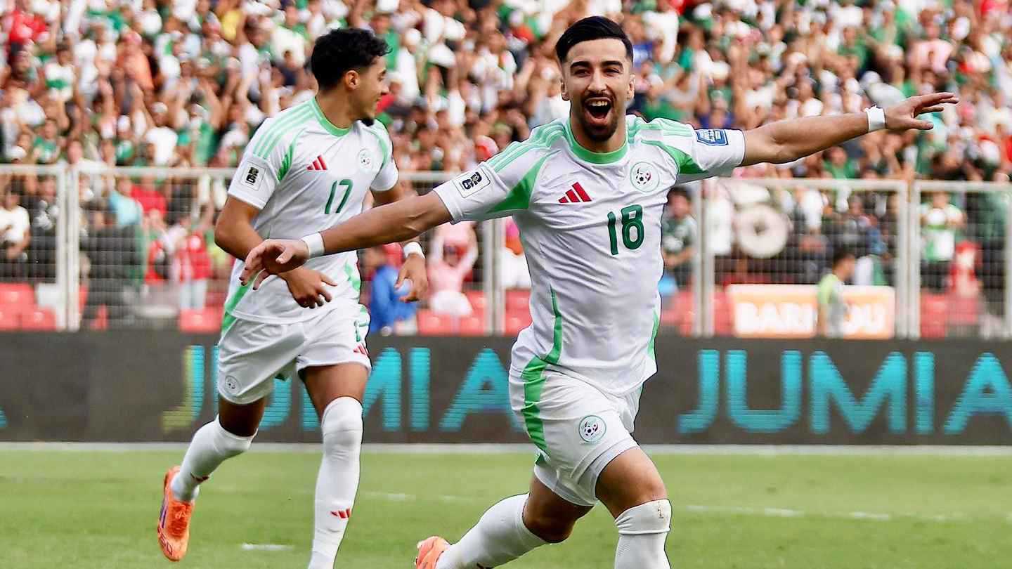 ترتيب هدافي تصفيات أفريقيا.. صراع ملتهب بين الأمين عمورة وصلاح