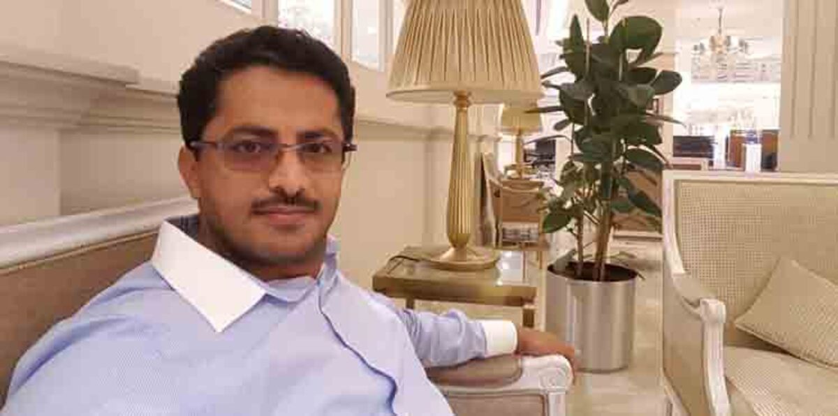 شاهد كيف سخر قيادي حوثي من إيران ومن تصدير الثورة