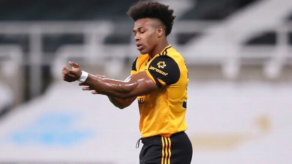 من نصح أداما تراوري بخدعة زيت الأطفال؟