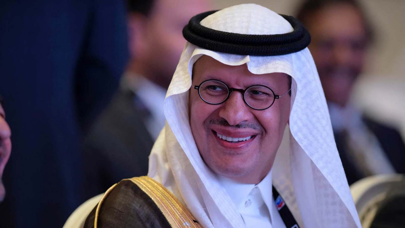 كيف رد عبدالعزيز بن سلمان على طفلة وصفته بـ"أمير الطاقة"؟