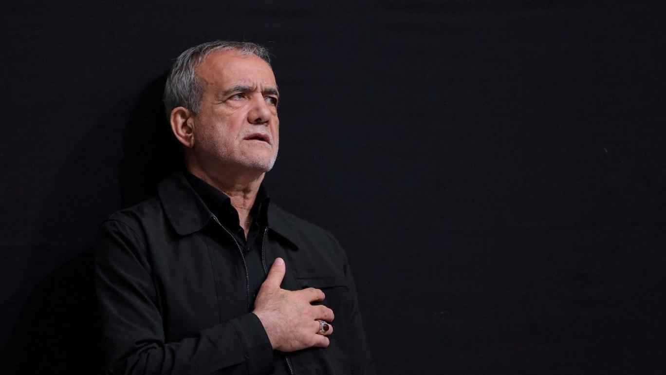 بزشكيان: ندرس بجدية نقل العاصمة "رغم الانتقادات"