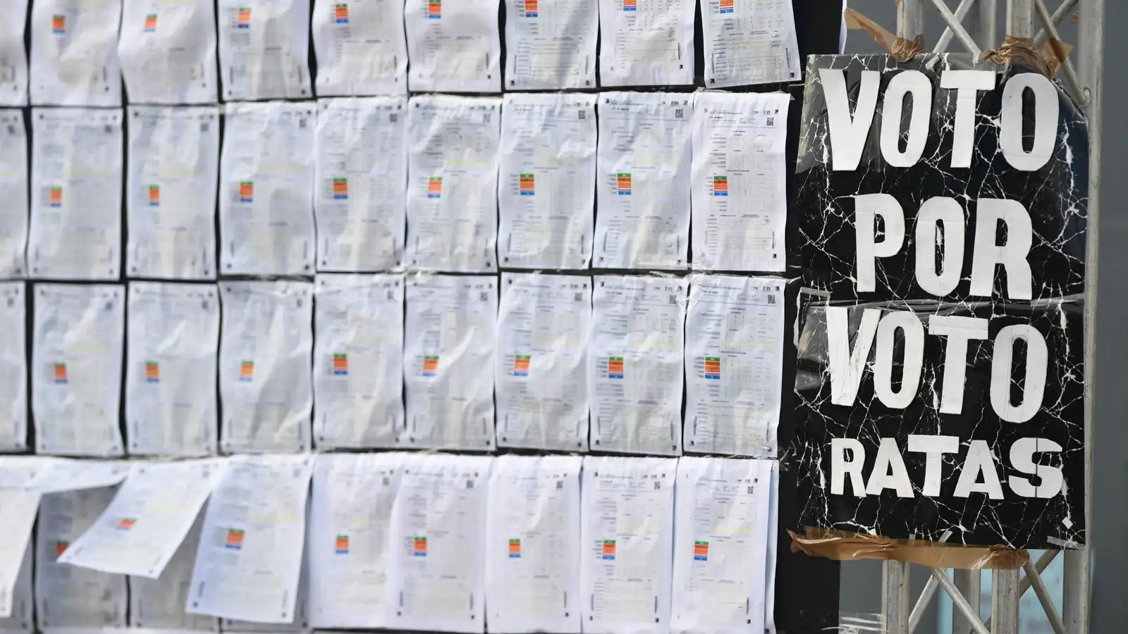 إدارة ترامب تفرض قيودا على تأشيرتي مسؤوليْن في انتخابات هندوراس