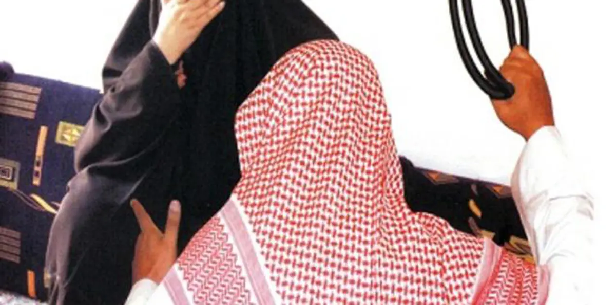 "العمل" السعودية تعلن التوصل لصاحبة مقطع "أب يعنف زوجته وبناته"