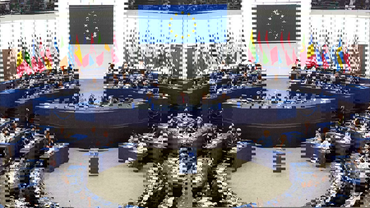 الاتحاد الأوروبي يمدد عقوباته الاقتصادية على روسيا