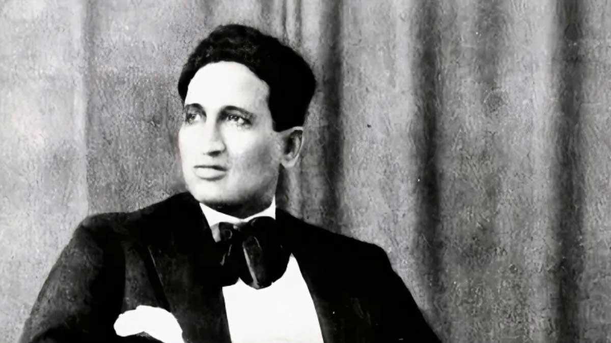 "معلم الكبار".. سيد درويش "الأب الروحي" للموسيقى العربية