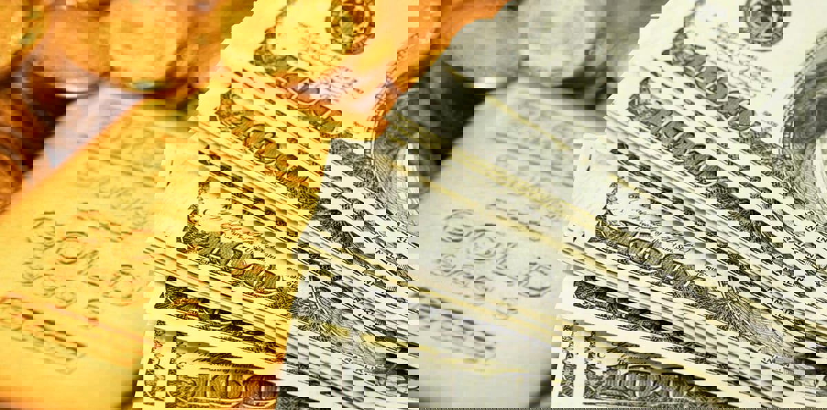 أسعار الذهب ترتفع مدعومة بتراجع الدولار