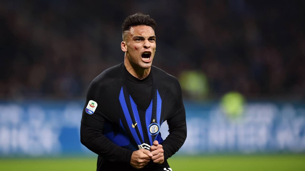 باريس سان جيرمان يهدد حظوظ برشلونة في التعاقد مع لاوتارو مارتينيز