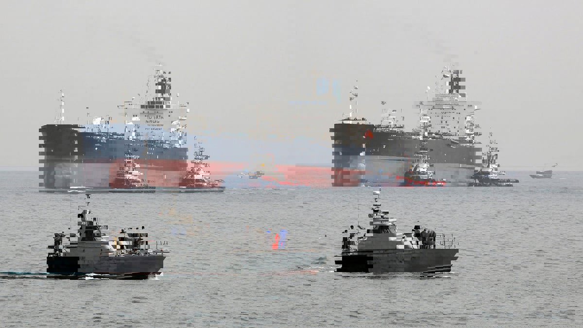 طهران: مواجهات مسلحة بين قوات إيرانية وقراصنة في خليج عدن