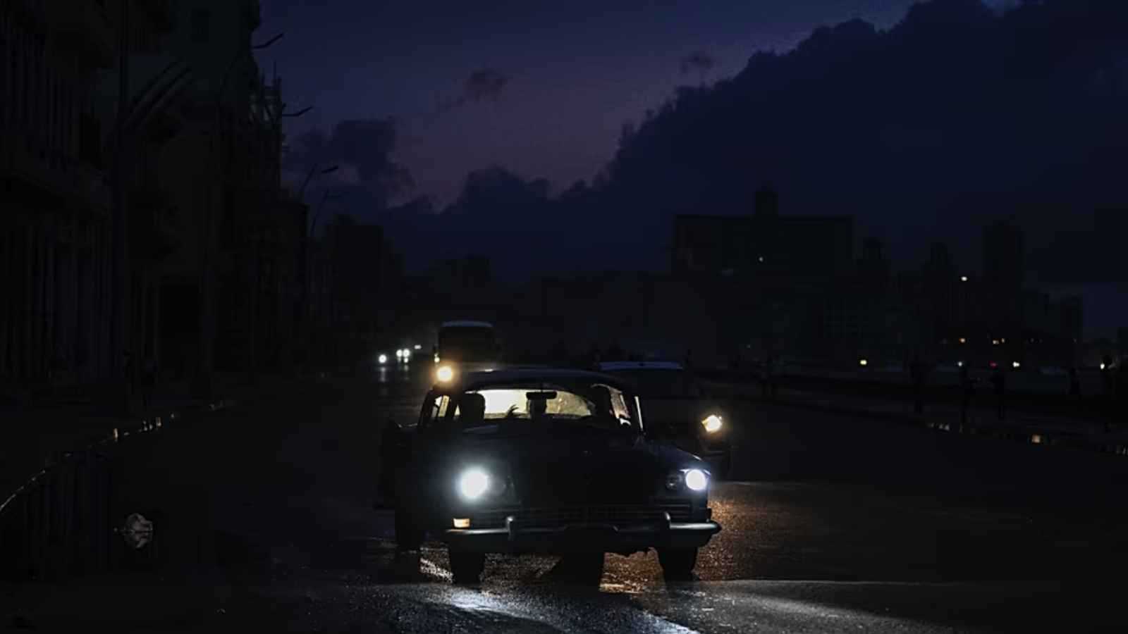 انقطاع شامل جديد للكهرباء في كوبا.. ماذا يحدث؟