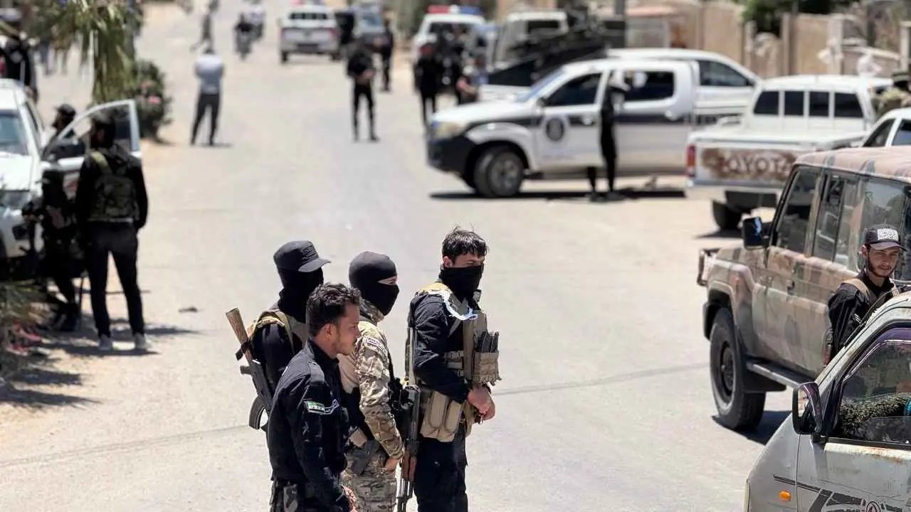 الداخلية السورية تنشر اعترافات منفذ هجمات بالبراميل المتفجرة (فيديو)