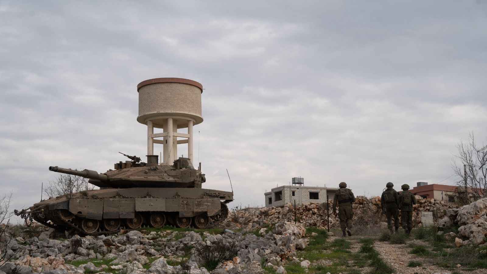 إسرائيل تكشف عن مقتل قائد ميداني في "حزب الله" بانفجار (صورة)