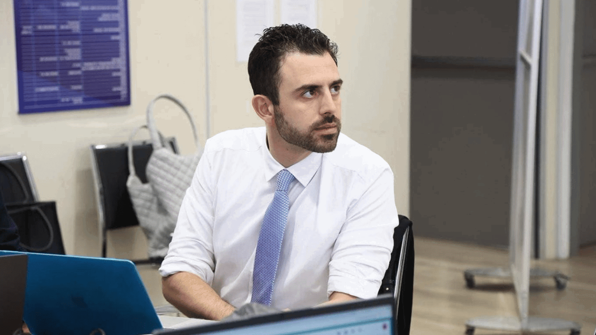 بسبب سارة نتنياهو.. استقالة واجهة إسرائيل الدعائية إيلون ليفي