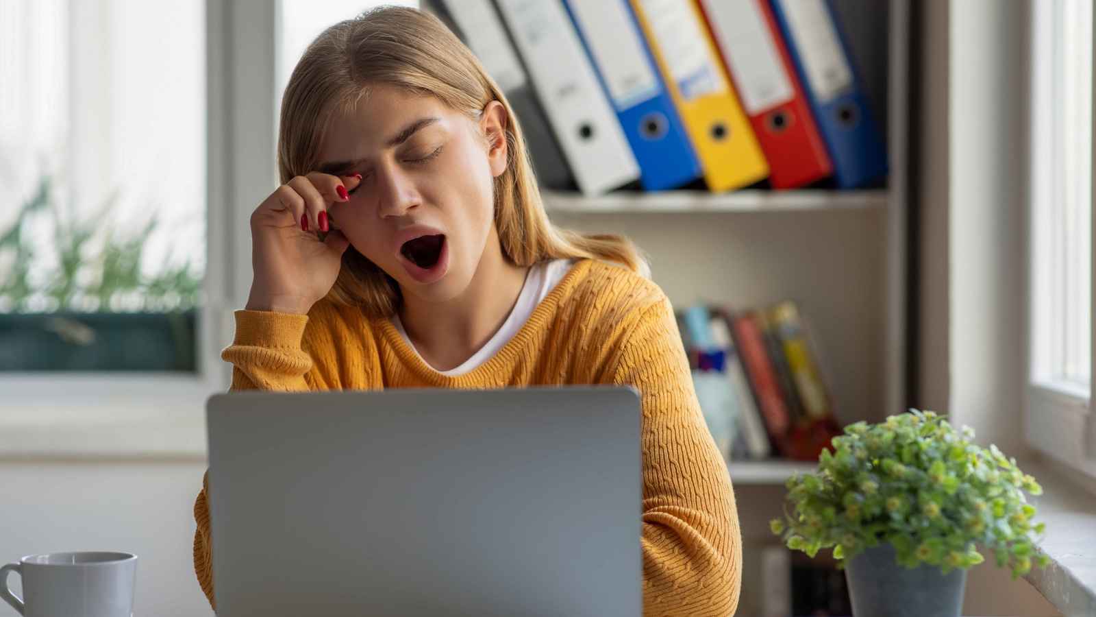 في منتصف العمر.. تأثير خطير لقلة النوم على الدماغ