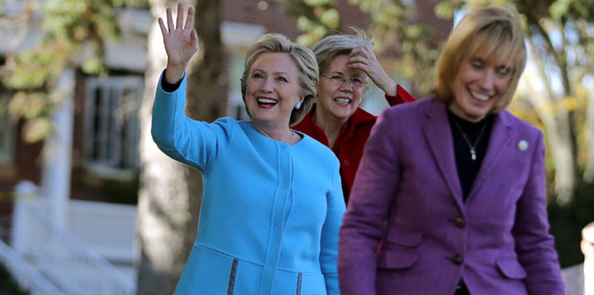 كلينتون تهاجم ترامب لانتقاده معركة الموصل