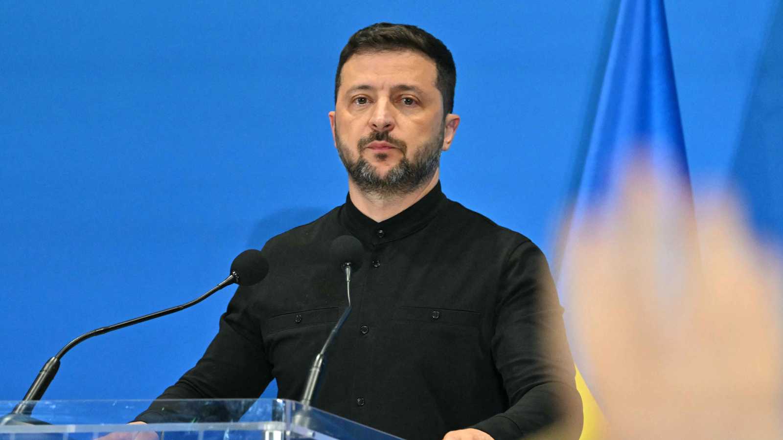 زيلينسكي: أوكرانيا تدعم عقد قمة ثلاثية ومستعدة للتعاون