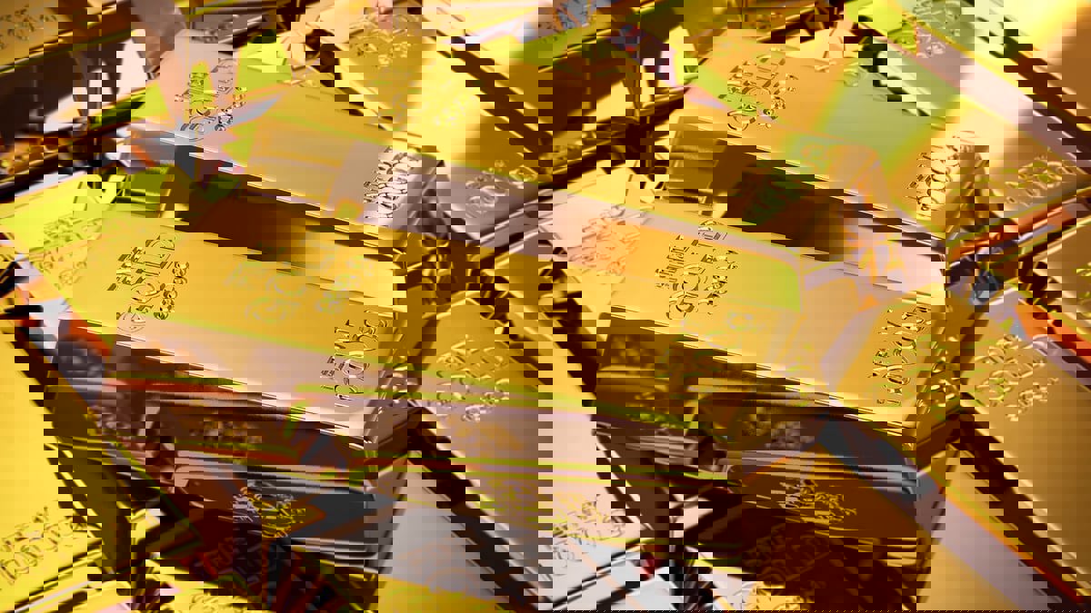 الذهب يتجه لتحقيق مكاسب أسبوعية مع استمرار الحرب في أوكرانيا