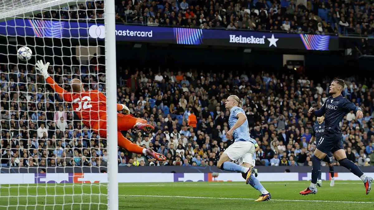 مانشستر سيتي يبدأ انطلاقته بدوري أبطال أوروبا بفوز مثير على نابولي