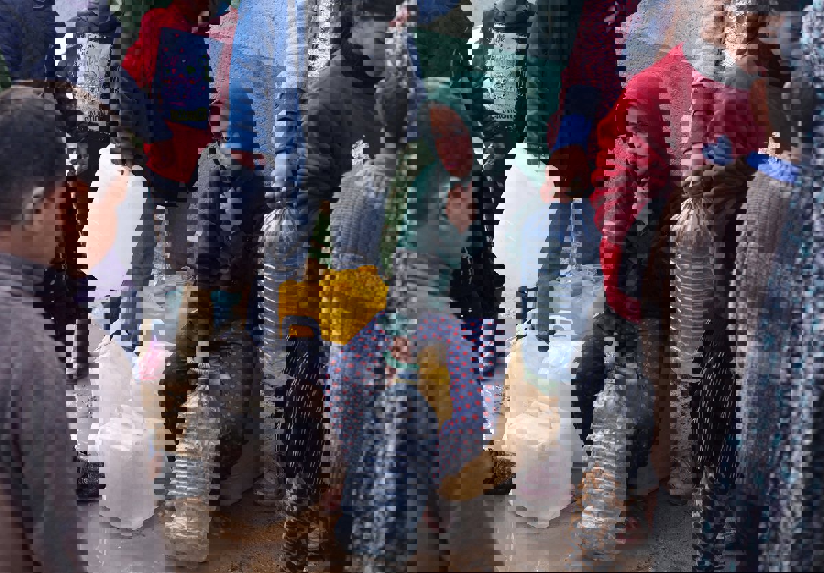 المياه بأضعاف أثمانها.. "دير البلح"‎ تعيش أزمة خانقة