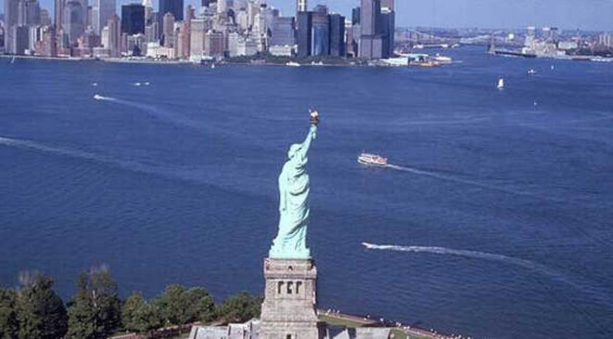 السفير اللبنانية: حرب على معنى وجودنا