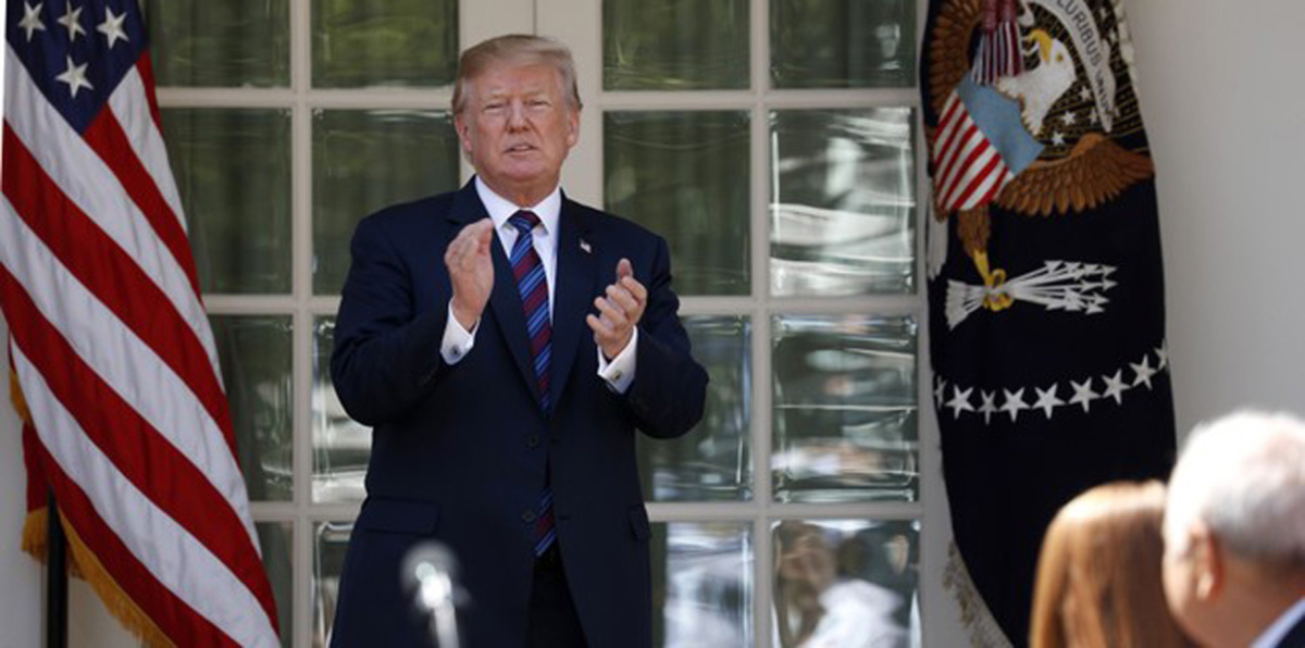 ترامب يهدد بضرائب إضافية على الصين