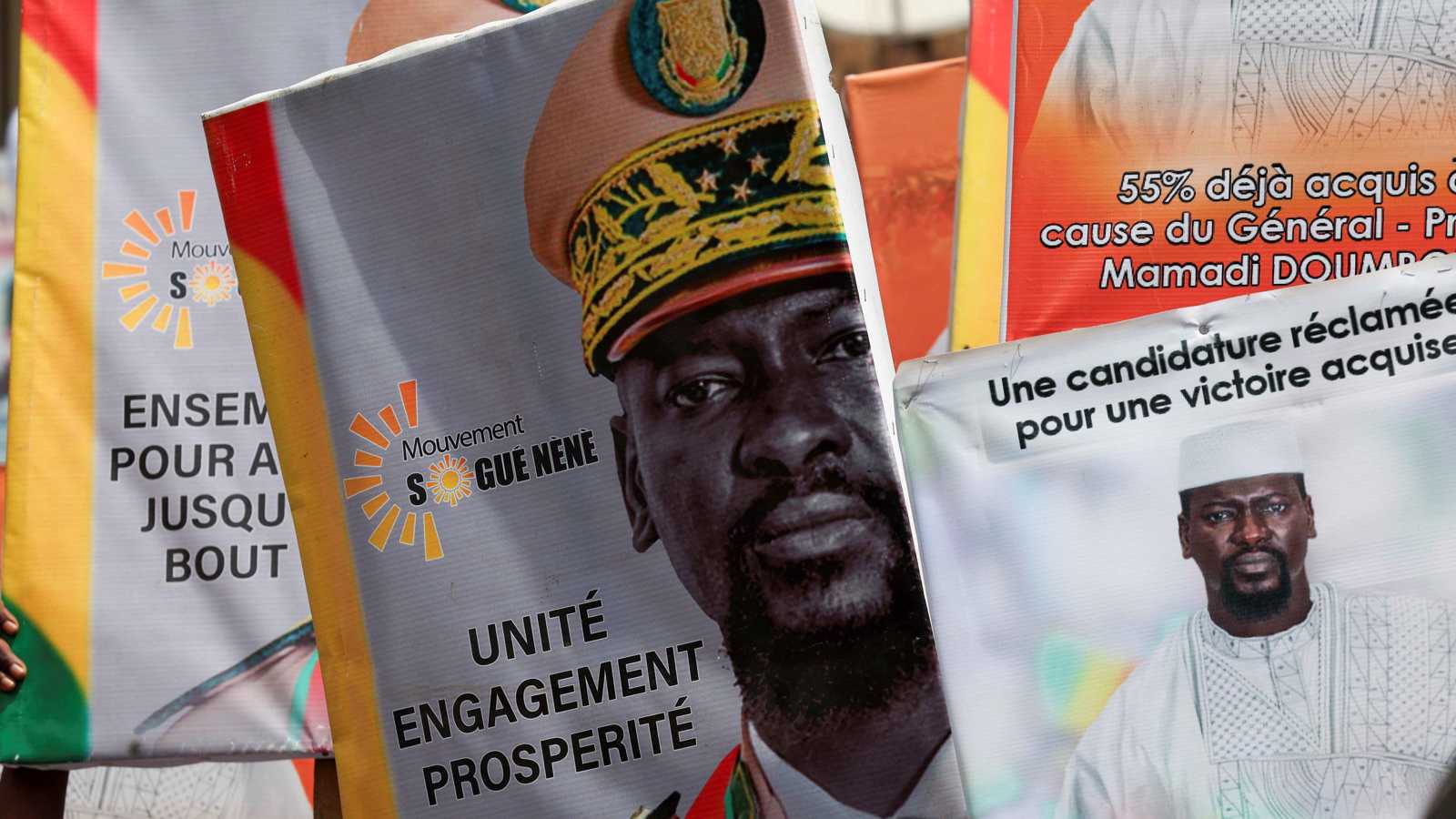 رغم انقلابه العسكري.. لماذا تعتبر فرنسا دومبويا "شخصًا مقبولًا"؟