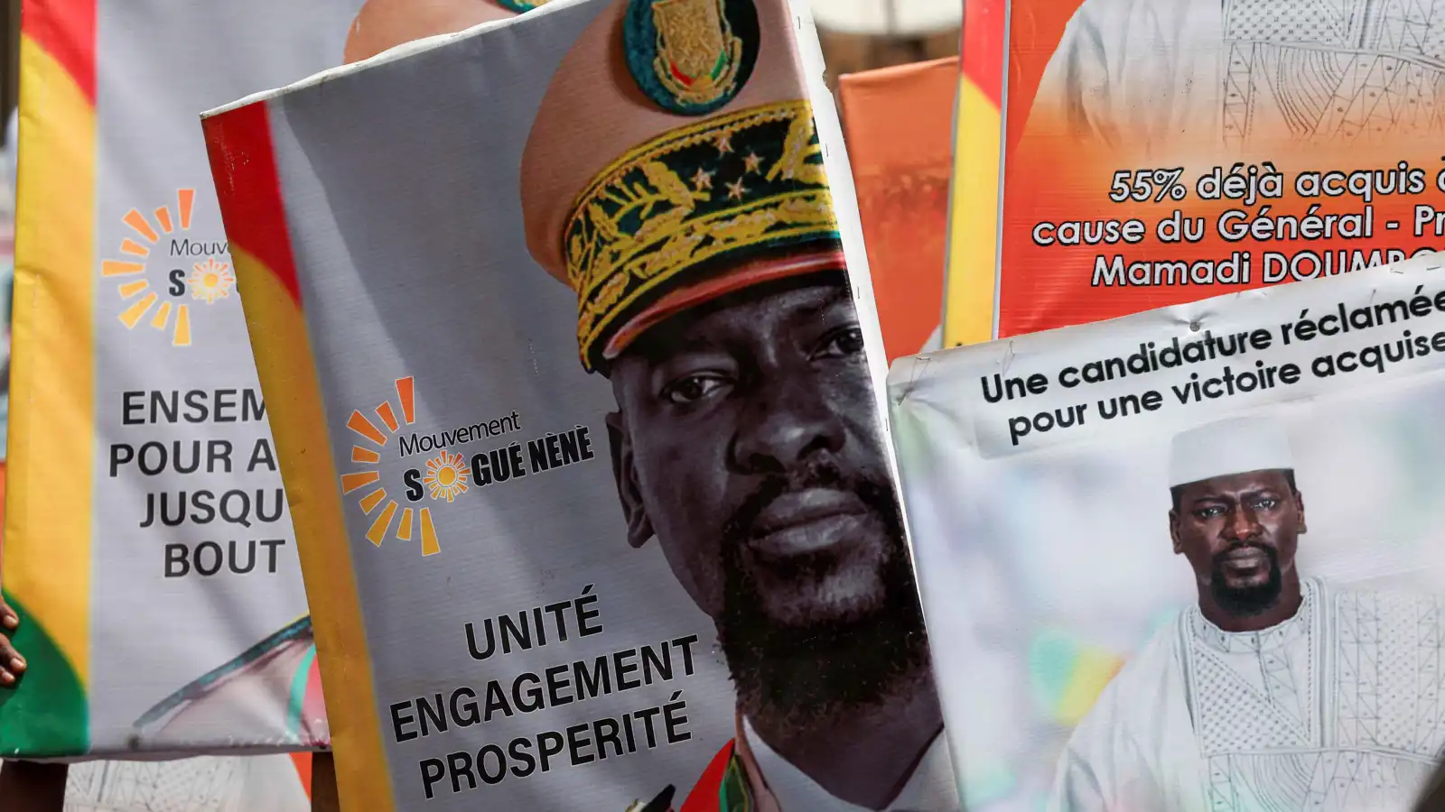 رغم انقلابه العسكري.. لماذا تعتبر فرنسا دومبويا "شخصًا مقبولًا"؟