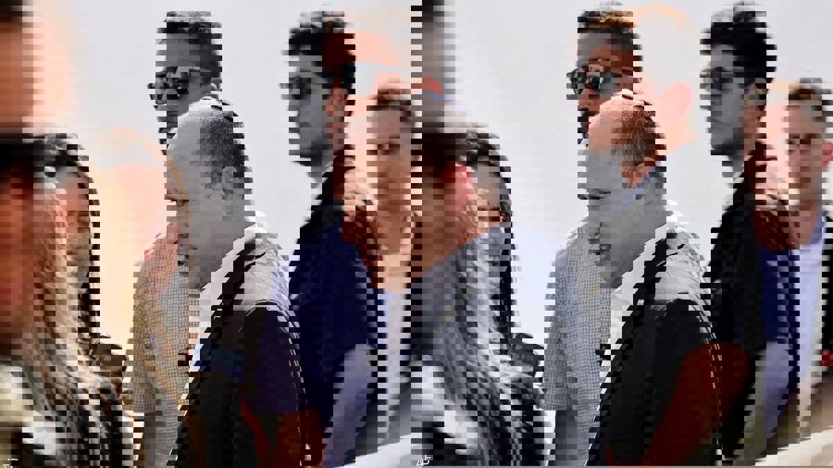 اعتقال إسرائيلية بشبهة توجيهها رسائل تهديد لعائلة بينيت