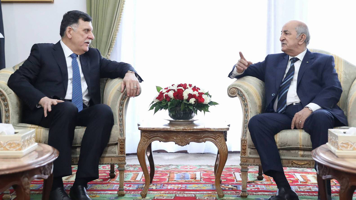 الجزائر.. مباحثات بين تبون والسراج حول الأزمة الليبية