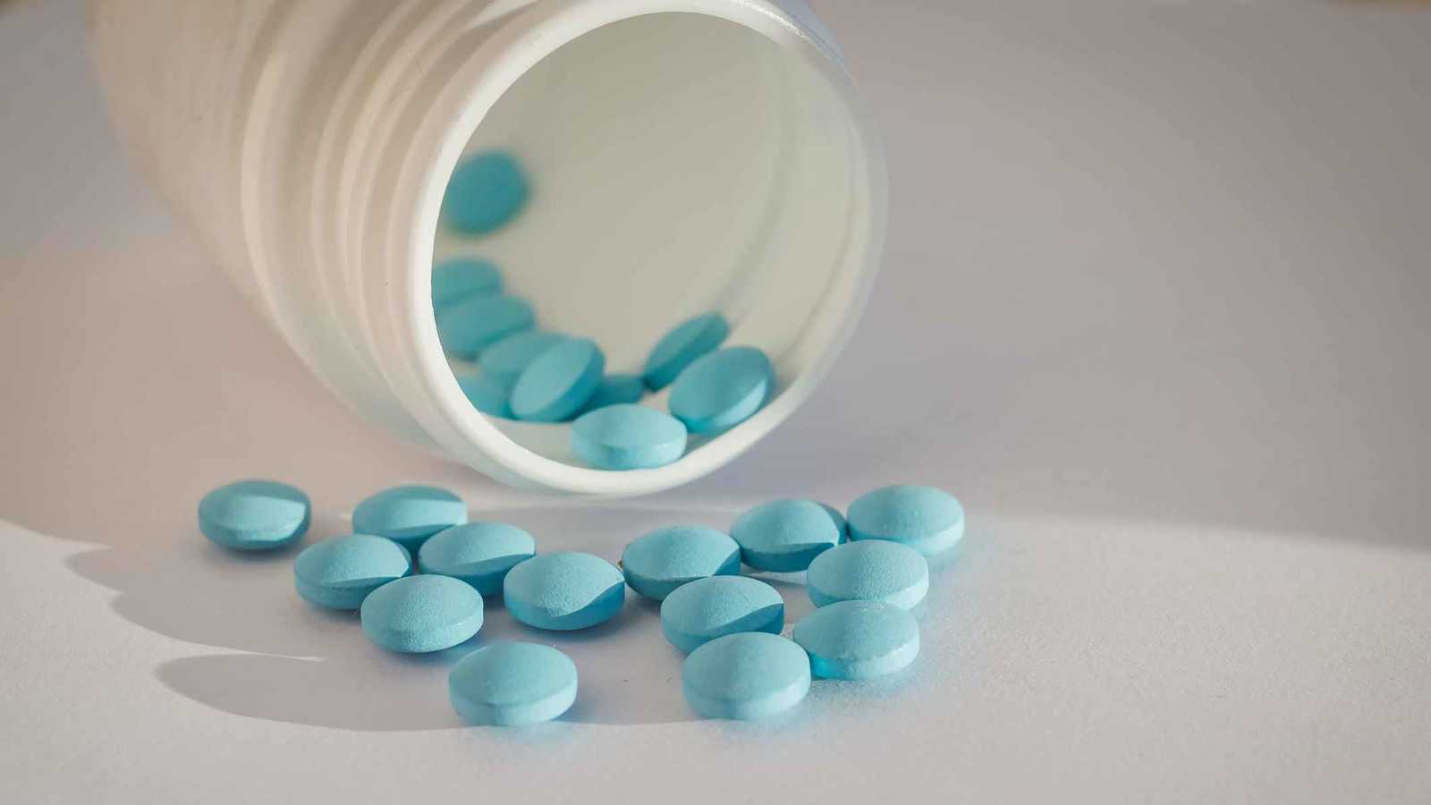 حبوب "المعجزة" تحظى بشعبية بين المشاهير رغم تحذيرات الأطباء