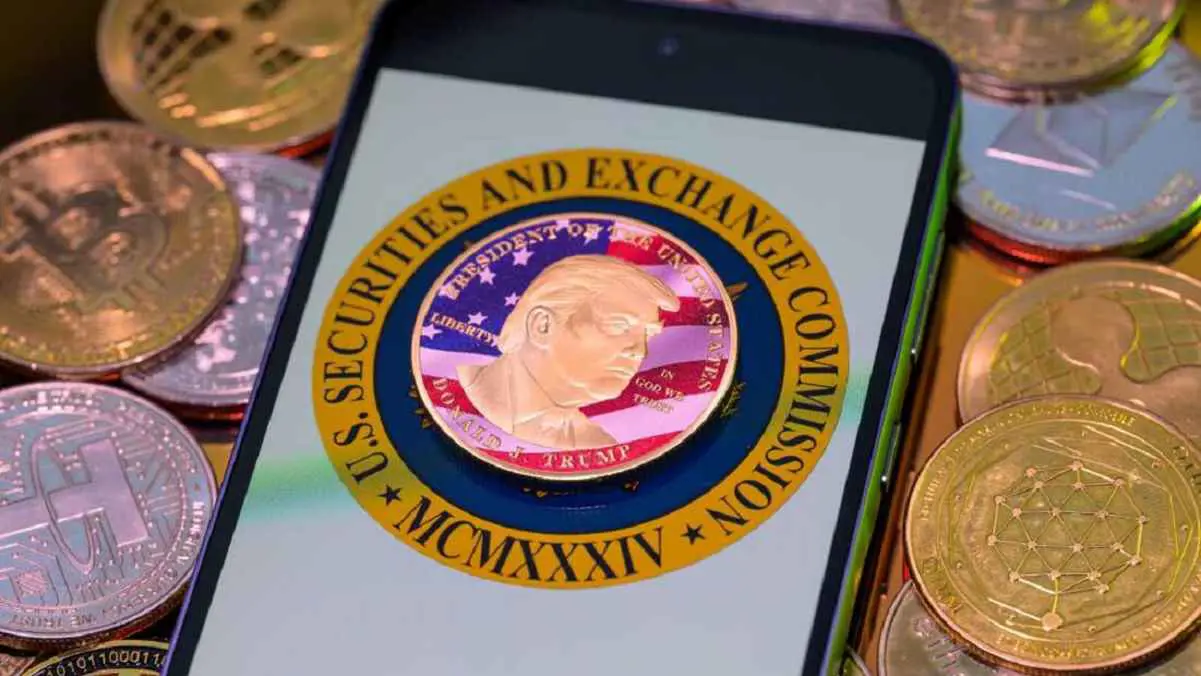 وسط اتهامات بالفساد.. ترامب يحتفي بمستثمري عملته المشفرة