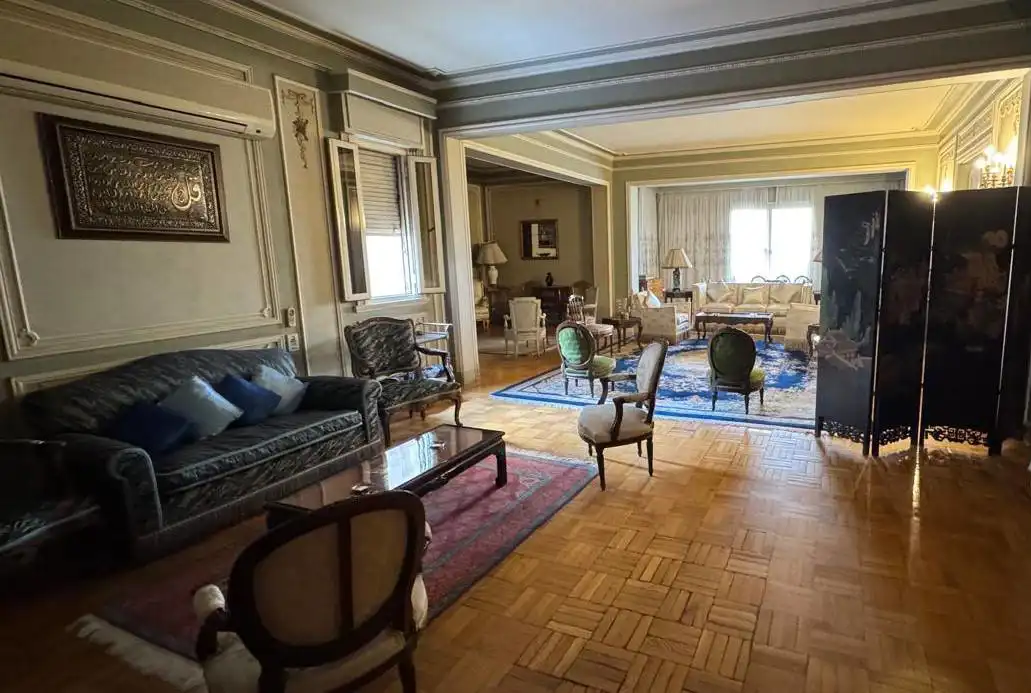 من منزل عبد الحليم حافظ