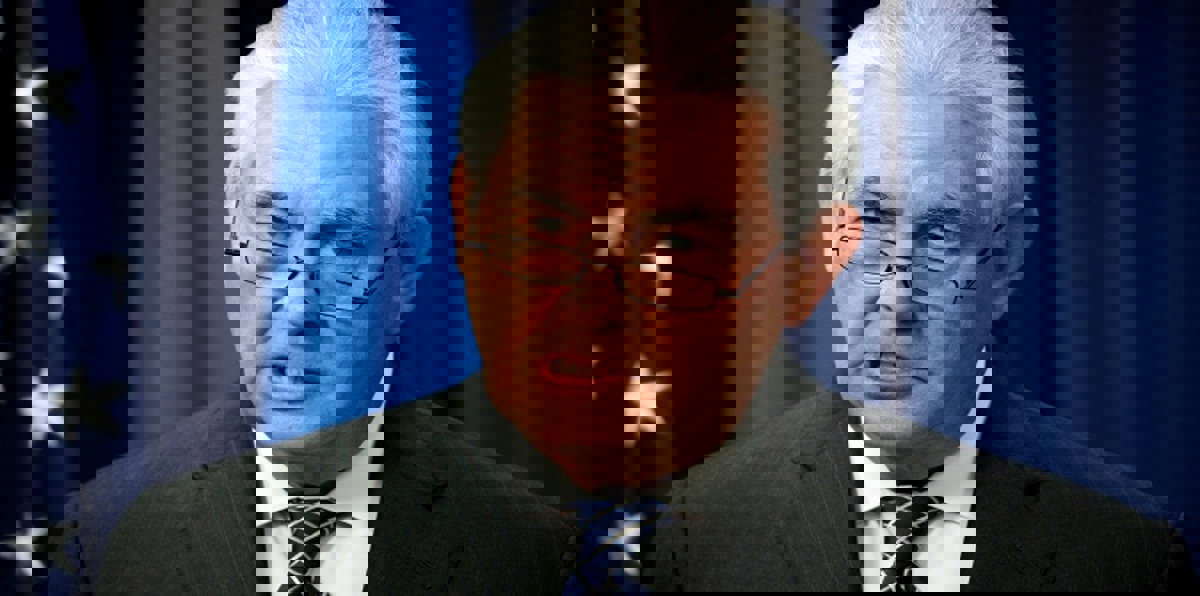 وزارة الخارجية الاميركية تعمل وتعاني